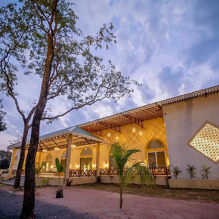 Palash The Jungle Resort Gondia Экстерьер фото